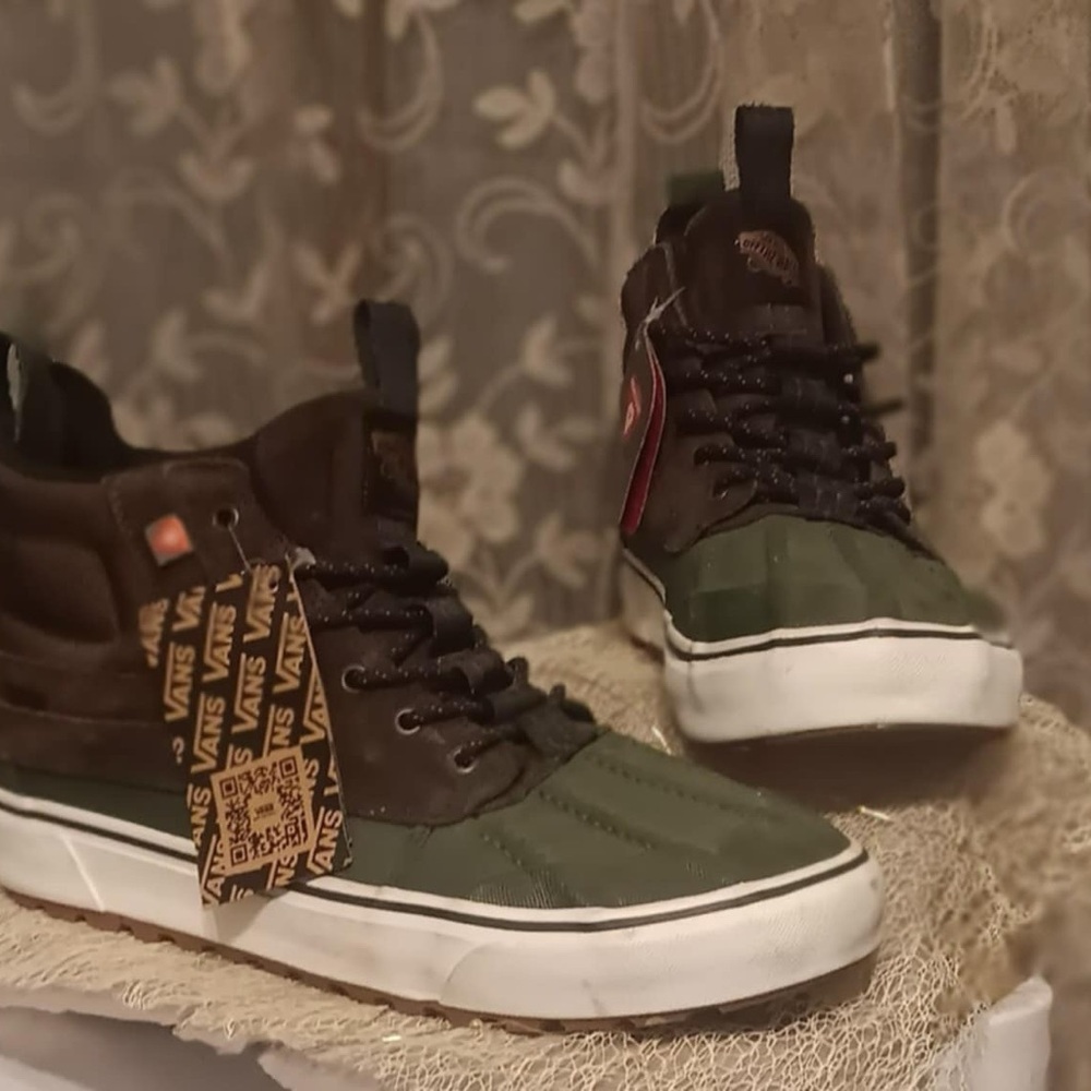 Vans Green and Brown Classic Sneakers